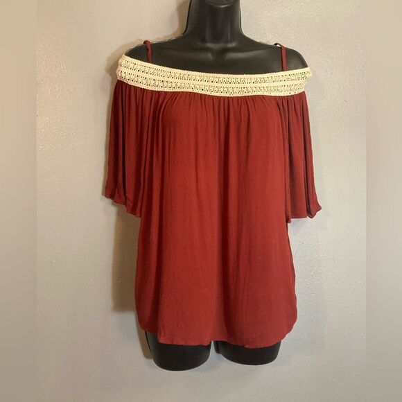 Forever 21 crochet red off shoulder blouse - Picture 1 of 6
